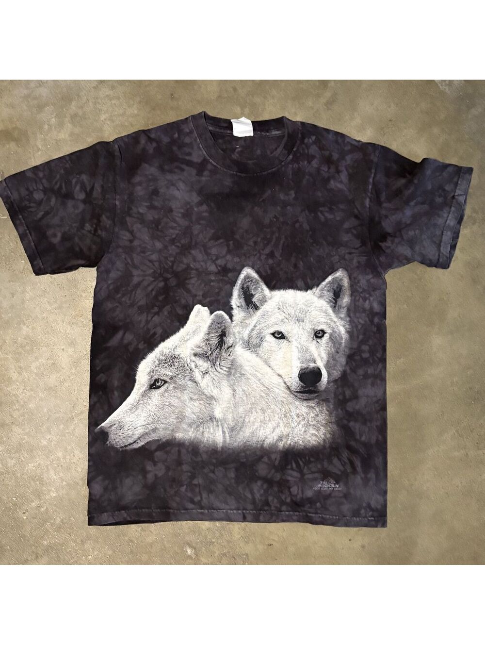 The Mountain Men's Sz M Black Tye Dye T-Shirt White Wolf Graphic